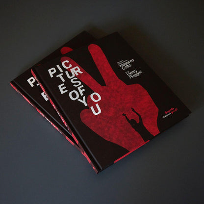 Libro "Pictures of You"